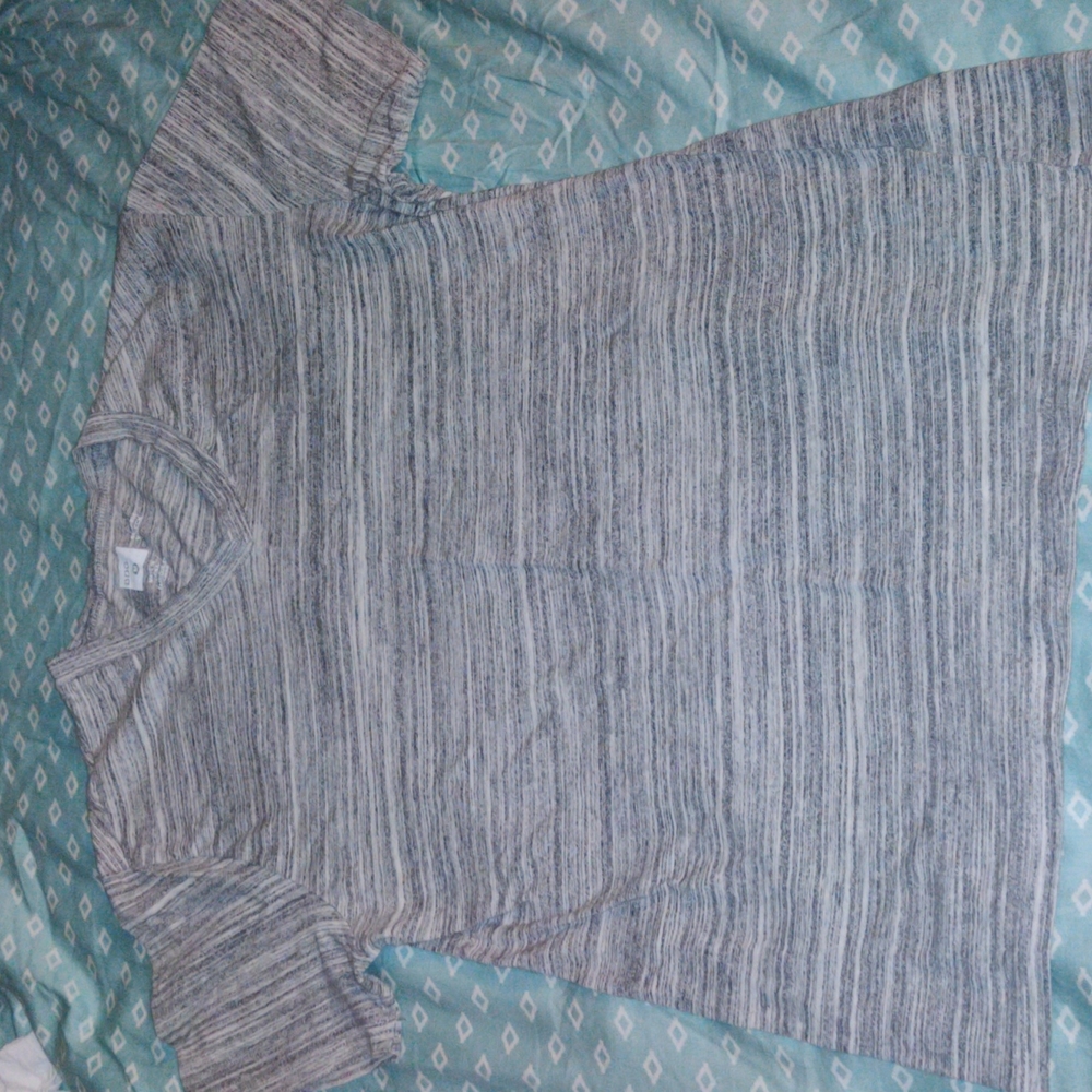 BDG Slim V-Neck Short Sleeve T-shirt